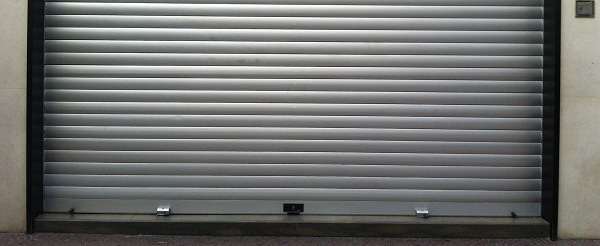 persiana de aluminio instalada